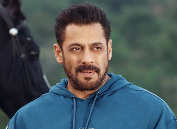 Salman Khan takes the first dose of COVID-19 vaccine